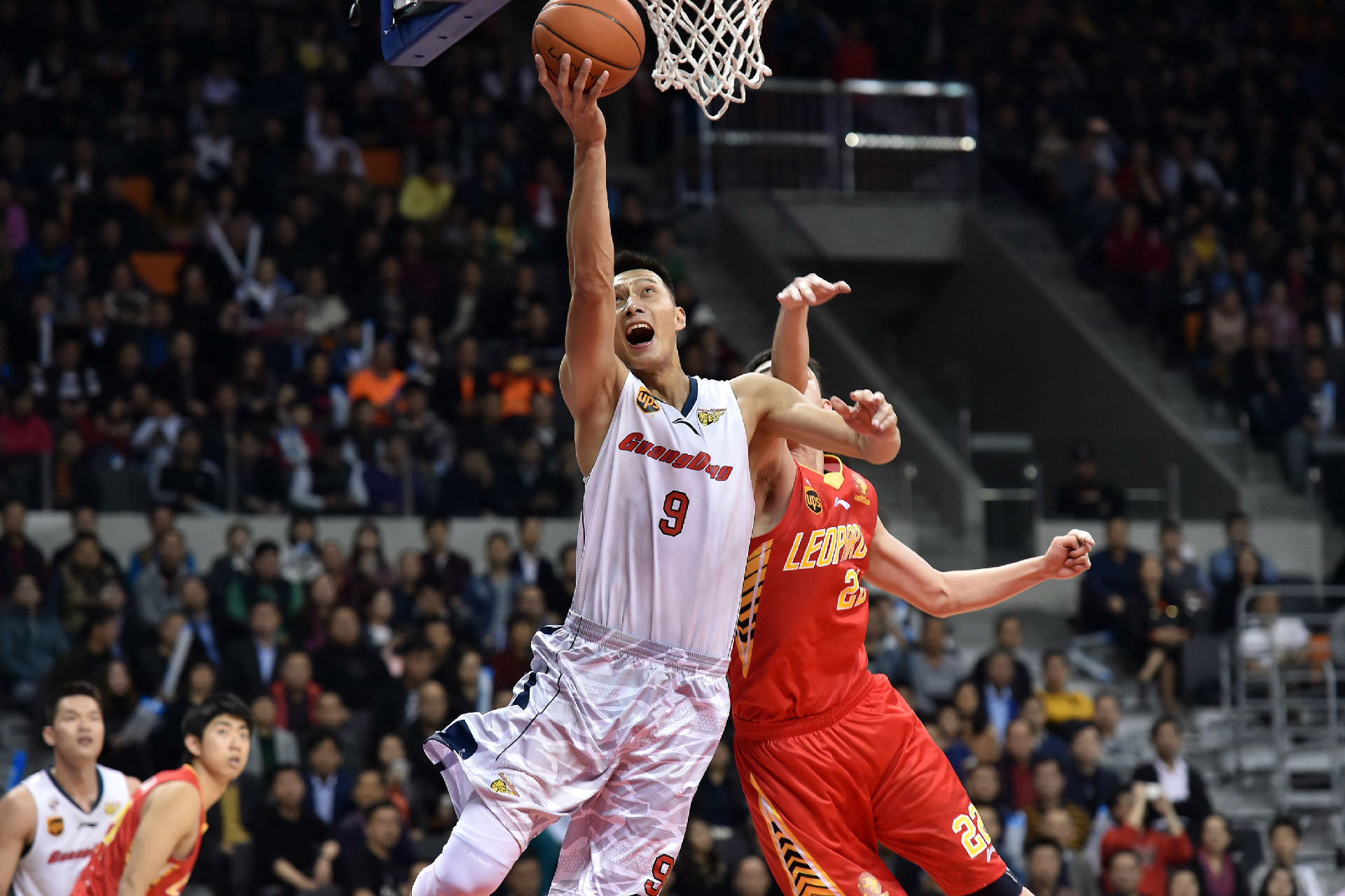 与此同时 与此同时