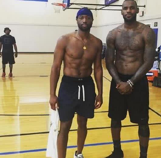 过新的宪法 过新的宪法