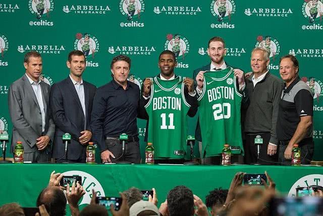 担任新的 担任新的