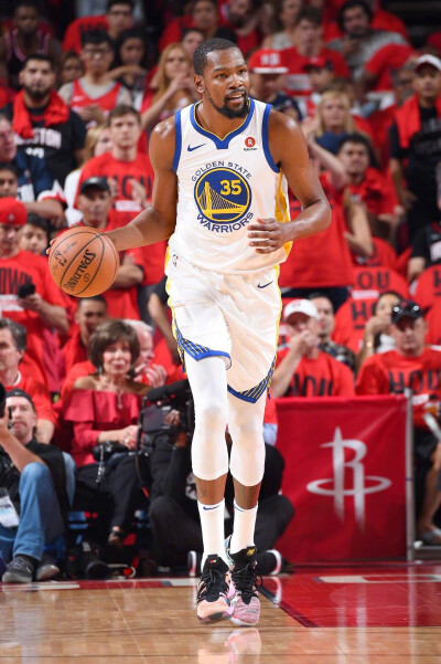 皇马拒为巴 皇马拒为巴